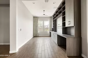 3276 E Los Gatos Dr, Phoenix, AZ 85050 - Photo 8