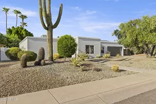 5734 E Betty Elyse Ln, Scottsdale, AZ 85254 - Photo 2