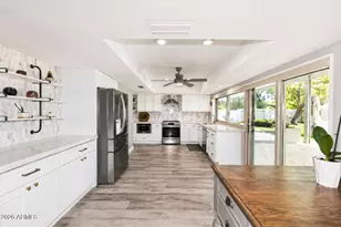 4641 E Mountain View Rd, Phoenix, AZ 85028 - Photo 4