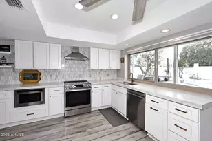 4641 E Mountain View Rd, Phoenix, AZ 85028 - Photo 6