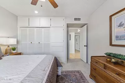 9721 W Greenway Road, Sun City, AZ 85351 - Photo 22