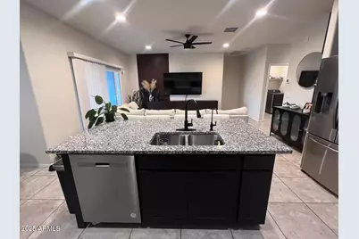 1033 W Beacon Drive, Casa Grande, AZ 85122 - Photo 4