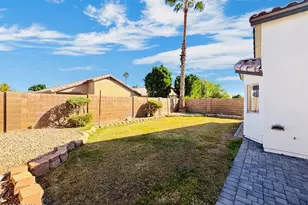 2516 E Camellia Dr, Gilbert, AZ 85296 - Photo 16