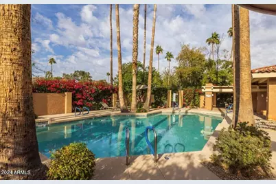 10415 N 10th Street #Unit 2, Phoenix, AZ 85020 - Photo 32