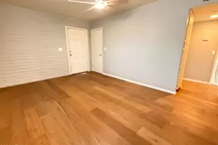 1122 S McClintock Dr, Tempe, AZ 85281 - Photo 4