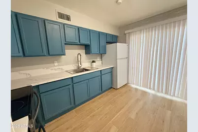 1122 S McClintock Drive #A, Tempe, AZ 85281 - Photo 6