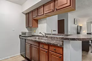 4554 E Paradise Village Pkwy N, Phoenix, AZ 85032 - Photo 8