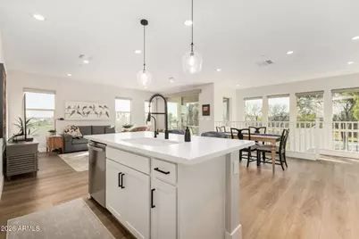 675 E Ginko Avenue #201, Gilbert, AZ 85297 - Photo 12
