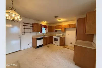 100 Arrowhead Drive, Huachuca City, AZ 85616 - Photo 4