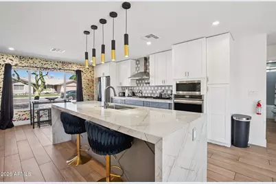 8707 E Clarendon Avenue, Scottsdale, AZ 85251 - Photo 12