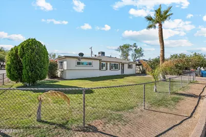 1761 E Sunland Avenue, Phoenix, AZ 85040 - Photo 2