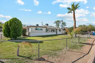 1761 E Sunland Ave, Phoenix, AZ 85040 - Photo 2