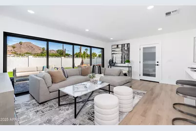 4464 E Campbell Avenue, Phoenix, AZ 85018 - Photo 1