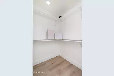 4464 E Campbell Avenue, Phoenix, AZ 85018 - Photo 16