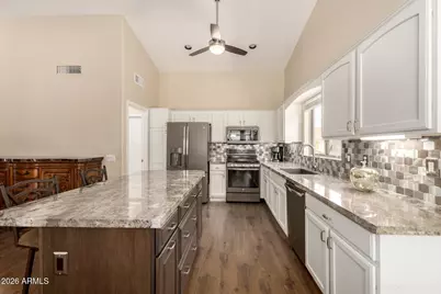 15647 W Monterey Way, Goodyear, AZ 85395 - Photo 16