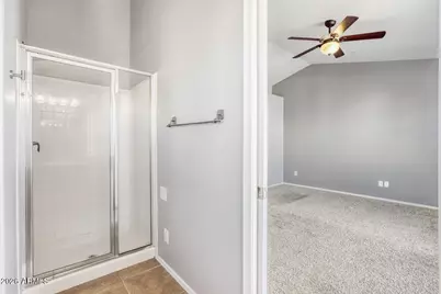 8782 E Pinchot Avenue, Scottsdale, AZ 85251 - Photo 18