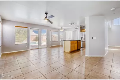 8782 E Pinchot Avenue, Scottsdale, AZ 85251 - Photo 10