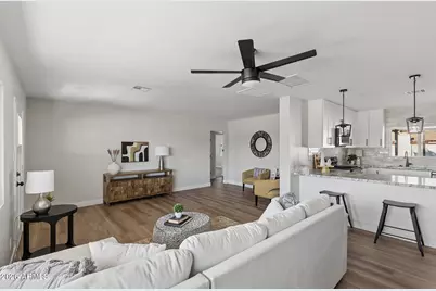 2336 W Village Drive, Phoenix, AZ 85023 - Photo 12