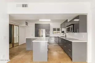 351 E Thomas Rd, Phoenix, AZ 85012 - Photo 12