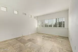 351 E Thomas Rd, Phoenix, AZ 85012 - Photo 14