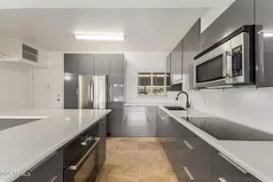 351 E Thomas Rd, Phoenix, AZ 85012 - Photo 1