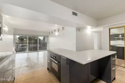 351 E Thomas Road #D104, Phoenix, AZ 85012 - Photo 10