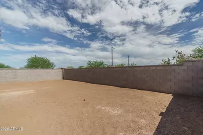 15743 W Mariposa Grande --, Surprise, AZ 85387 - Photo 28