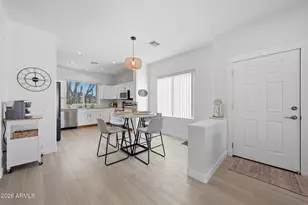 10766 E Secret Canyon Rd, Gold Canyon, AZ 85118 - Photo 4