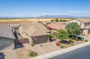 552 W Honey Locust Ave, Queen Creek, AZ 85140 - Photo 2