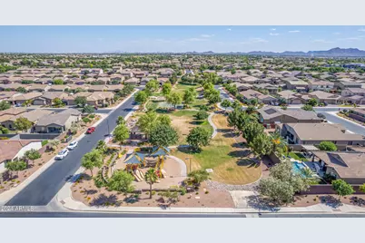 552 W Honey Locust Avenue, Queen Creek, AZ 85140 - Photo 12