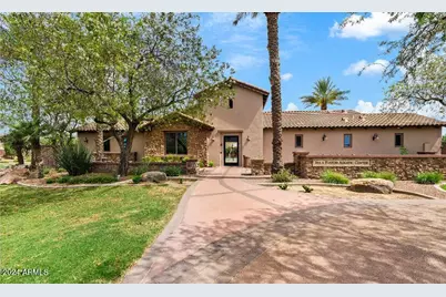 552 W Honey Locust Avenue, Queen Creek, AZ 85140 - Photo 16