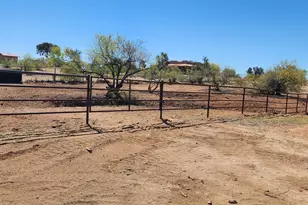 27375 S Congress Wy, Congress, AZ 85332 - Photo 12