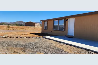 27375 S Congress Way, Congress, AZ 85332 - Photo 10