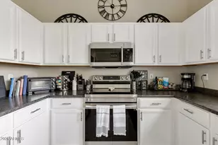 7246 E Lomita Ave, Mesa, AZ 85209 - Photo 14