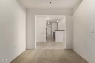 2302 N Central Ave, Phoenix, AZ 85004 - Photo 14