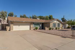 10605 N 45th Dr, Glendale, AZ 85304 - Photo 6