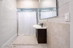 2218 N 21st Pl, Phoenix, AZ 85006 - Photo 18