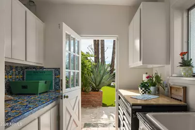 3042 N Manor Drive E, Phoenix, AZ 85014 - Photo 34