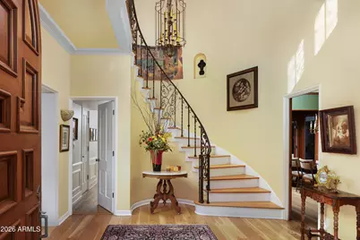 3042 N Manor Drive E, Phoenix, AZ 85014 - Photo 6