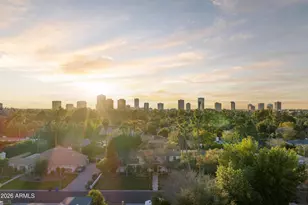 3042 N Manor Dr E, Phoenix, AZ 85014 - Photo 42