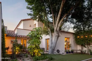 3042 N Manor Dr E, Phoenix, AZ 85014 - Photo 2