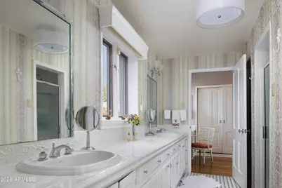 3042 N Manor Drive E, Phoenix, AZ 85014 - Photo 26