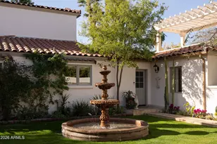 3042 N Manor Dr E, Phoenix, AZ 85014 - Photo 48