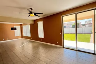 6425 W Desert Hollow Dr, Phoenix, AZ 85083 - Photo 12