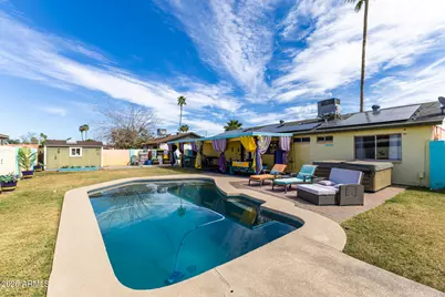 11012 N 42nd Avenue, Phoenix, AZ 85029 - Photo 16