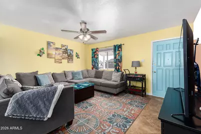 11012 N 42nd Avenue, Phoenix, AZ 85029 - Photo 2