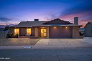 10437 W Butler Dr, Peoria, AZ 85345 - Photo 14