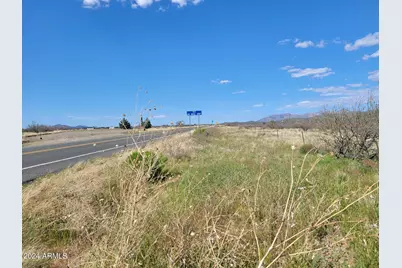 1365 S Iron Springs Road #-, Skull Valley, AZ 86338 - Photo 12