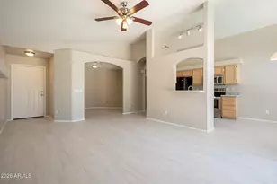 1070 W Chilton Dr, Tempe, AZ 85283 - Photo 10