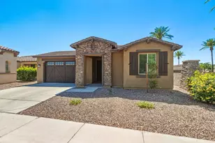 9233 W Dreyfus Dr, Peoria, AZ 85381 - Photo 2